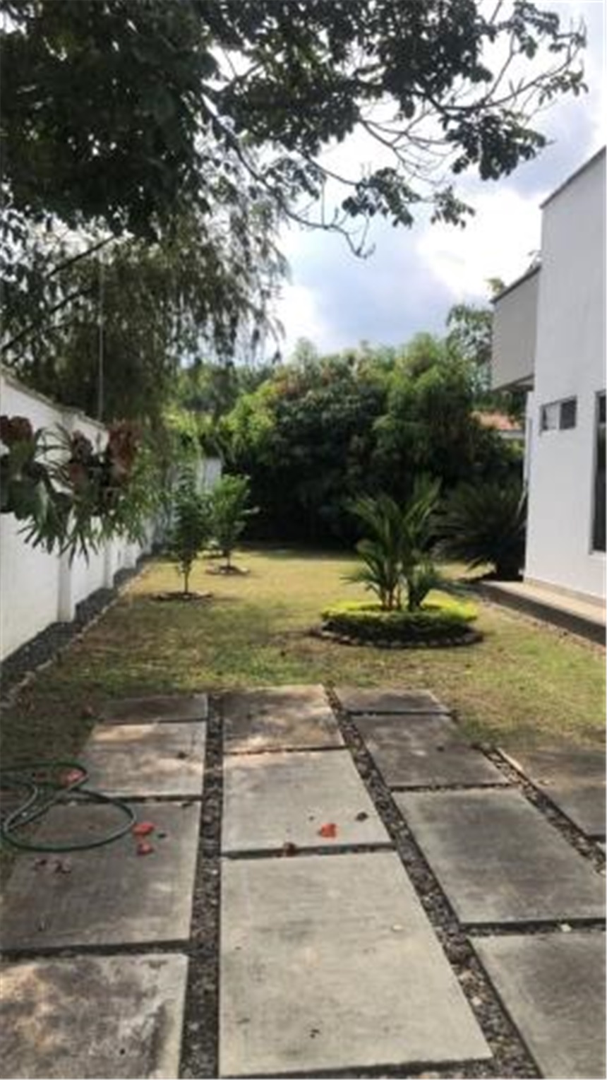 Casa de 4 alcobas en venta en Alfaguara, Jamundí, 1125 m² · foto 20 de 21