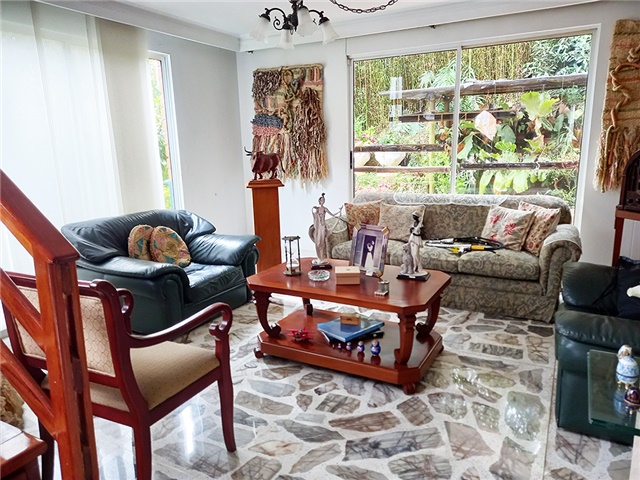 Casa de 4 alcobas en venta en Altos Del Poblado, Medellín, 295 m² · foto 5 de 20