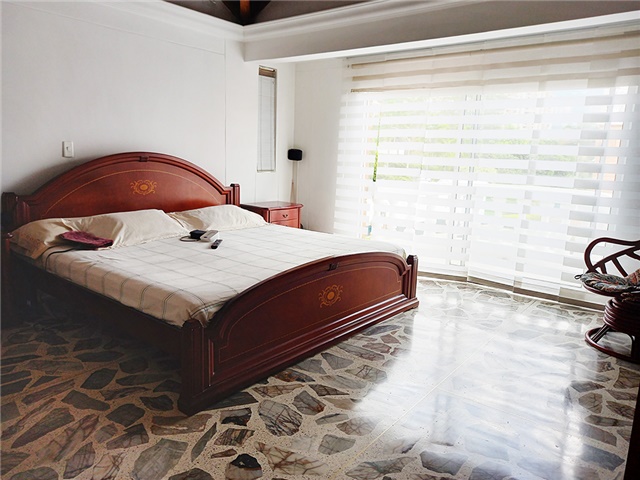 Casa de 4 alcobas en venta en Altos Del Poblado, Medellín, 295 m² · foto 9 de 20