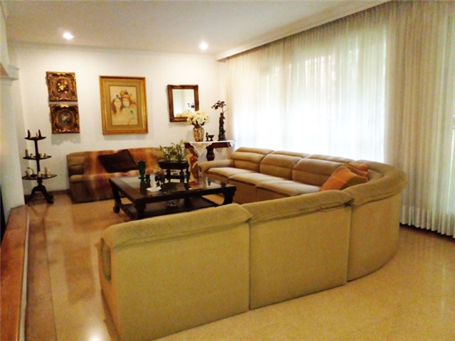 Casa de 3 alcobas en venta en El Diamante 2, Medellín, 229 m² · foto 3 de 20
