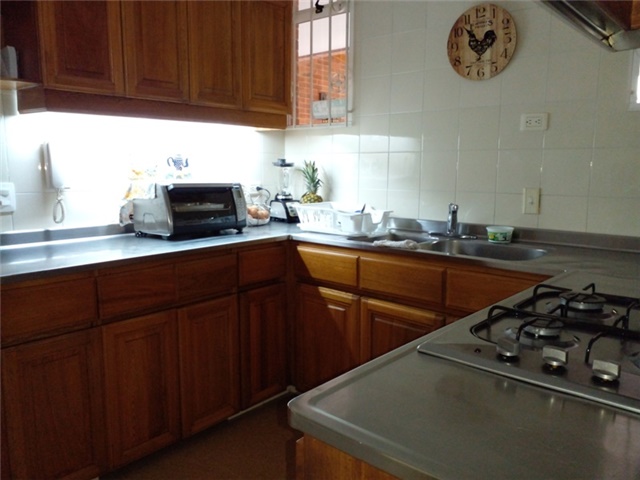 Casa de 3 alcobas en venta en El Diamante 2, Medellín, 229 m² · foto 7 de 20
