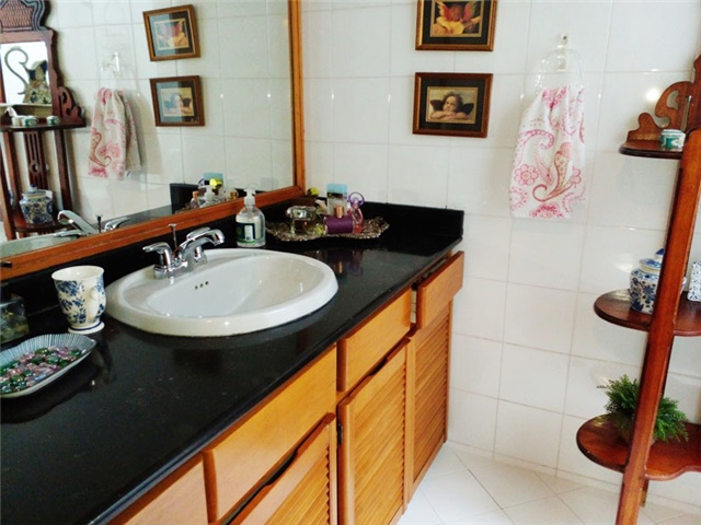 Casa de 3 alcobas en venta en El Diamante 2, Medellín, 229 m² · foto 16 de 20