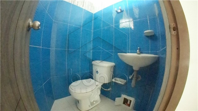Local en Arriendo - Más