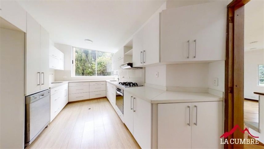 Casa de 5 alcobas en venta en Loma Del Indio, Medellín, 274 m² · foto 6 de 24