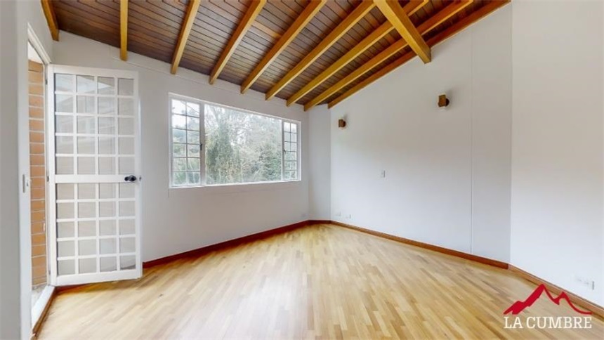 Casa de 5 alcobas en venta en Loma Del Indio, Medellín, 274 m² · foto 21 de 24