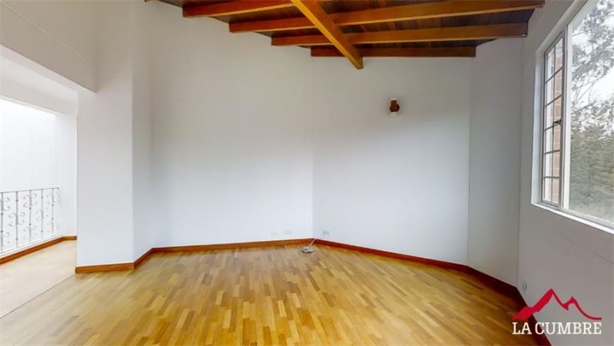 Casa de 5 alcobas en venta en Loma Del Indio, Medellín, 274 m² · foto 20 de 24