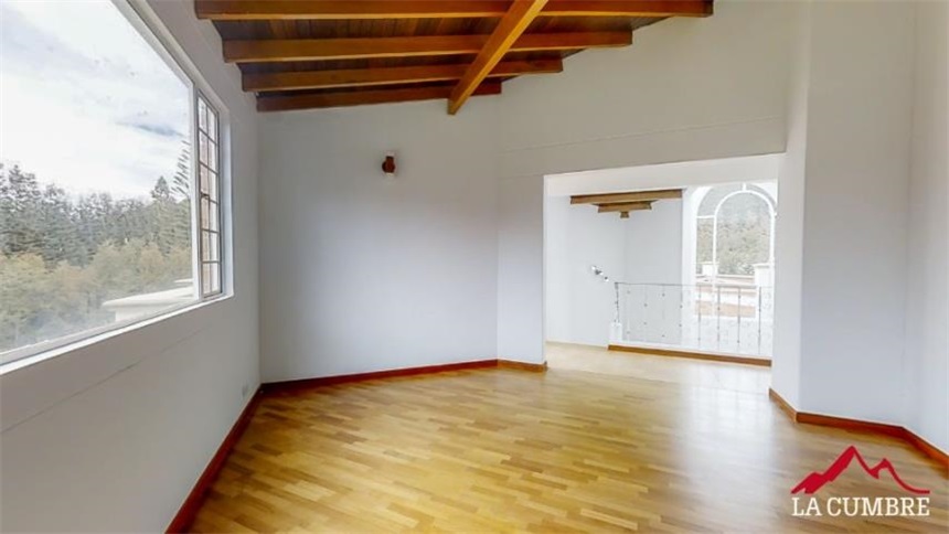 Casa de 5 alcobas en venta en Loma Del Indio, Medellín, 274 m² · foto 19 de 24