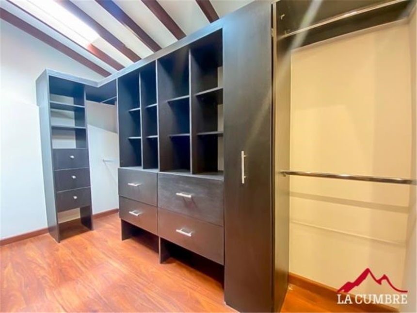 Casa de 4 alcobas en venta en El Poblado, Medellín, 390 m² · foto 24 de 24