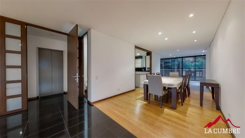 Apartamento en venta en Gerona, Medellín 3