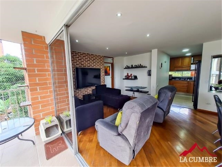 Apartamento en venta en El Poblado, Medellín · foto 4 de 14