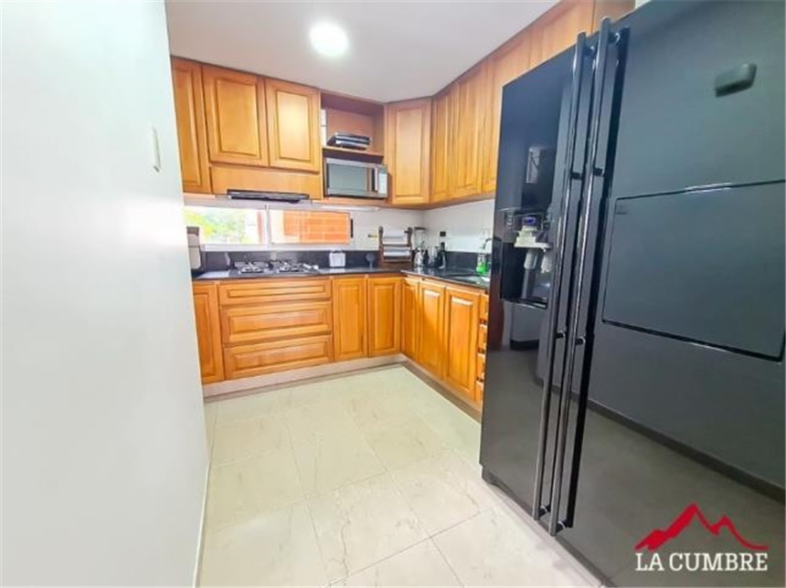 Apartamento en venta en El Poblado, Medellín · foto 7 de 14