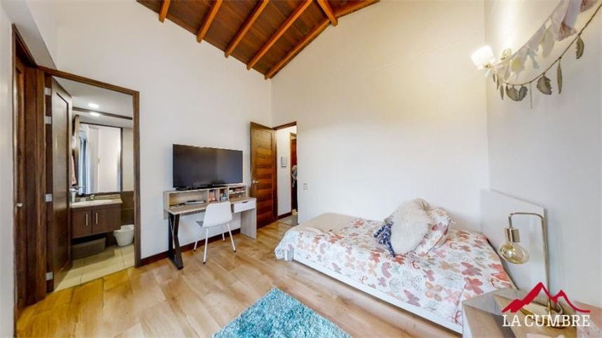 Casa de 3 alcobas en venta en Las Palmas, Medellín, 158 m² · foto 13 de 20