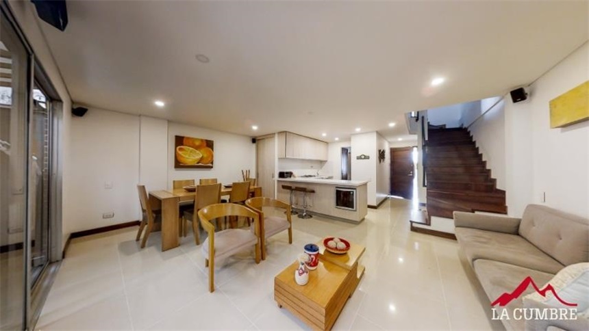 Casa de 3 alcobas en venta en Las Palmas, Medellín, 158 m² · foto 2 de 20