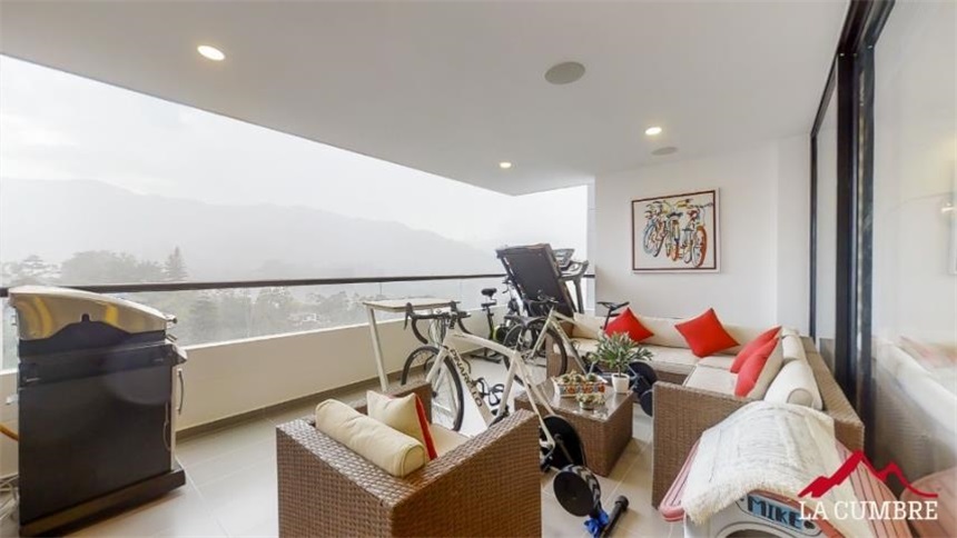 Apartamento de 3 alcobas en venta en Loma De Las Brujas, Envigado, 170 m² · foto 3 de 21