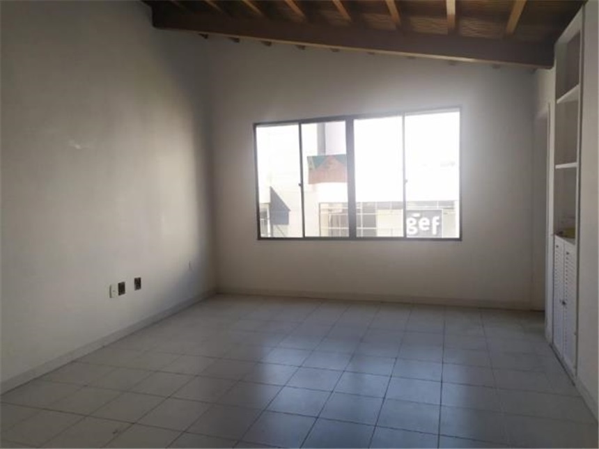Oficina en Arriendo - Más