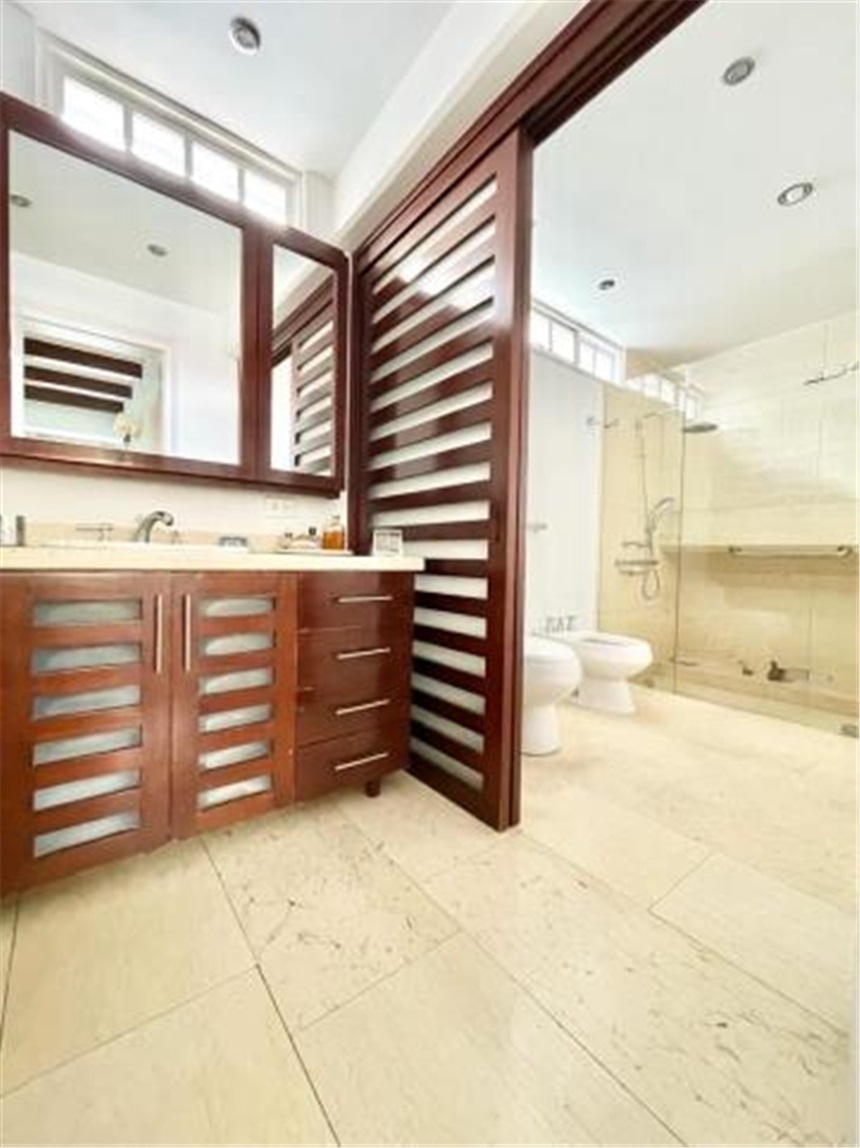Casa de 4 alcobas en venta en Cerros De Suba, Bogotá, 550 m² · foto 13 de 24
