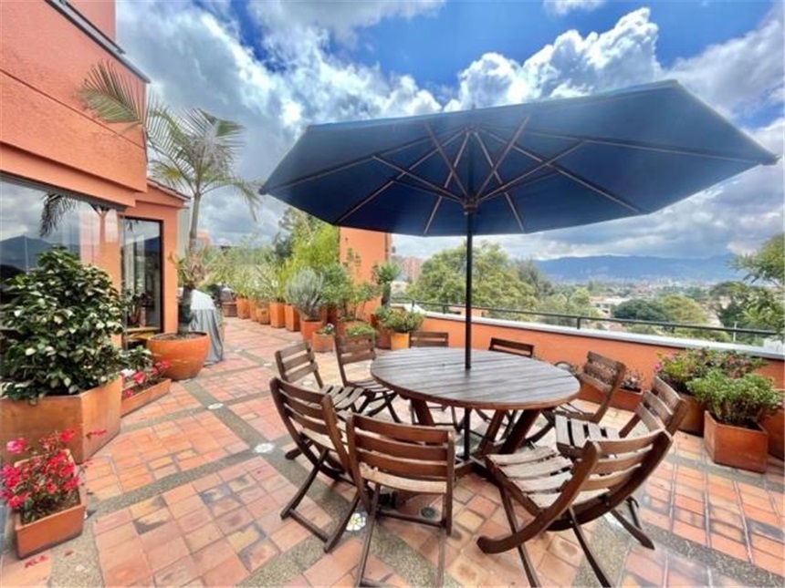 Apartamento en venta en Cerros De Niza, Bogotá · foto 3 de 22