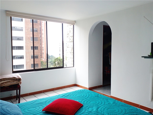 Apartamento de 3 alcobas en venta en Los Balsos No.2, Medellín, 177 m² · foto 14 de 20