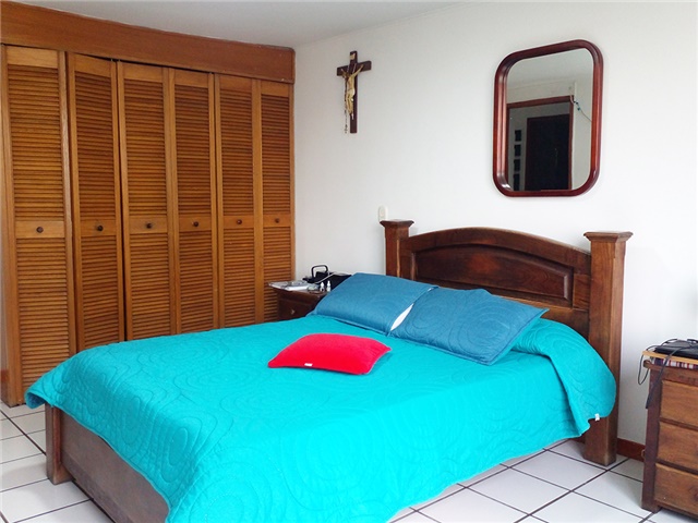 Apartamento de 3 alcobas en venta en Los Balsos No.2, Medellín, 177 m² · foto 15 de 20
