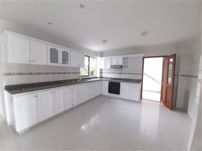 Casa de 5 alcobas en venta en La Morada, Jamundí, 550 m² · foto 8 de 24