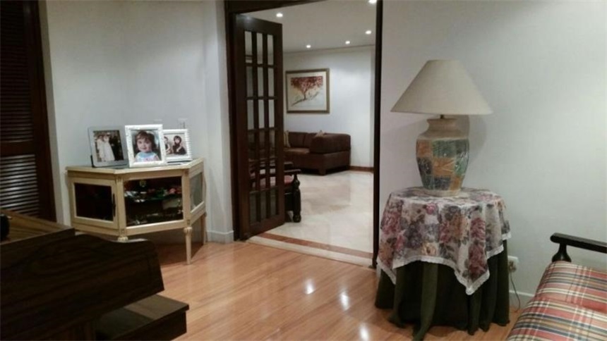 Apartamento en venta en Santa Barbara, Bogotá · foto 8 de 24