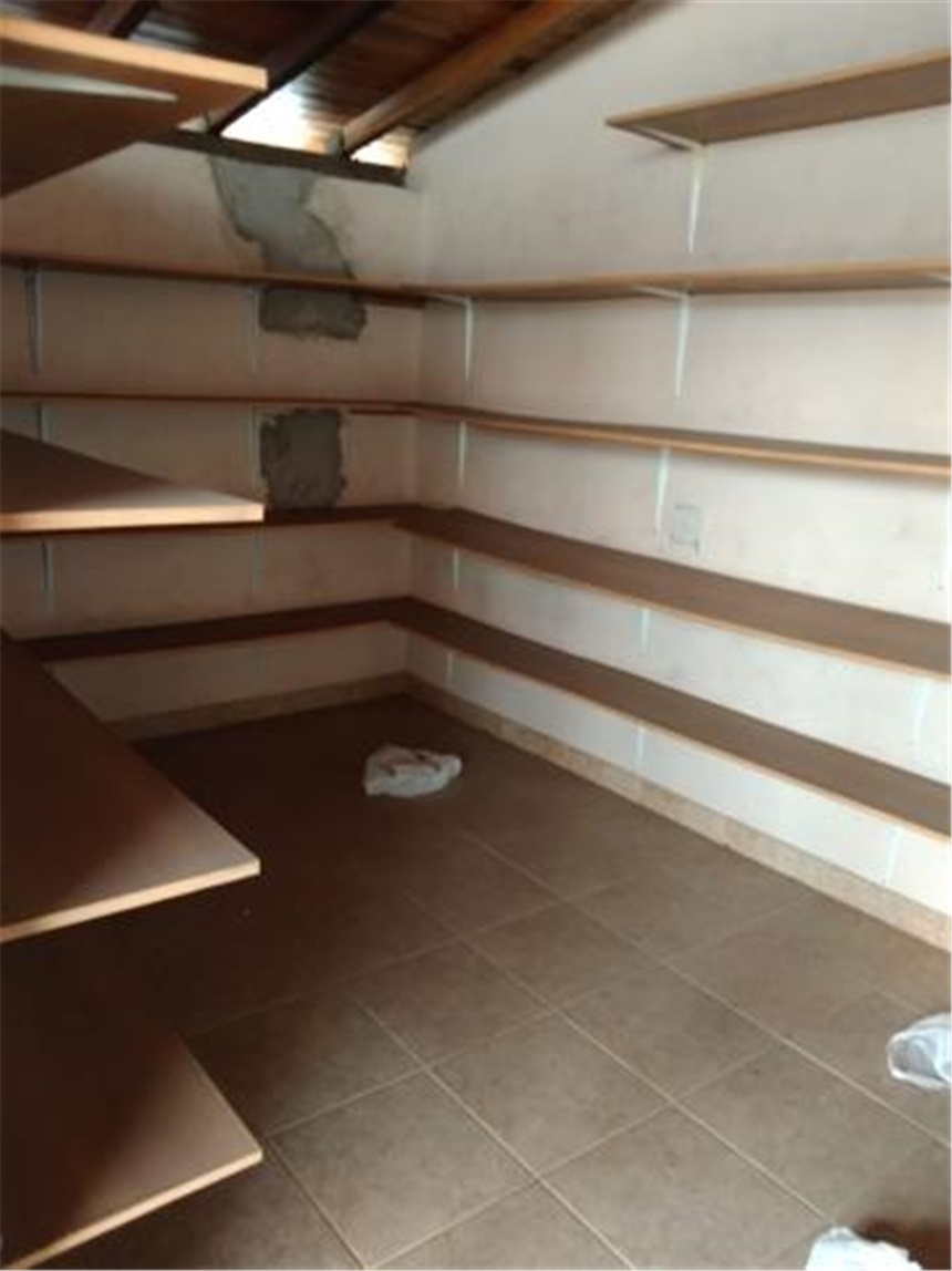 Local en Arriendo - Vista 2