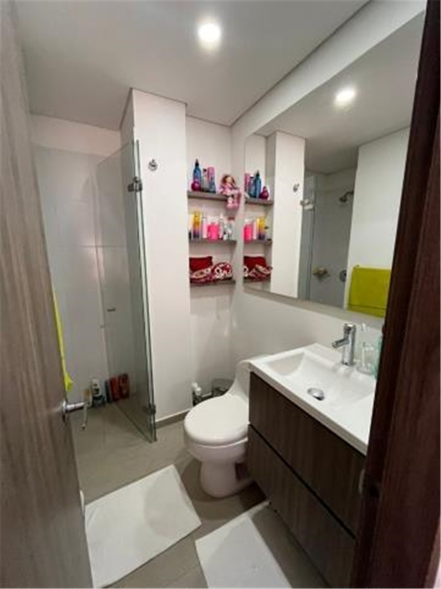 Apartamento en venta en Las Villas, Bogotá · foto 19 de 23
