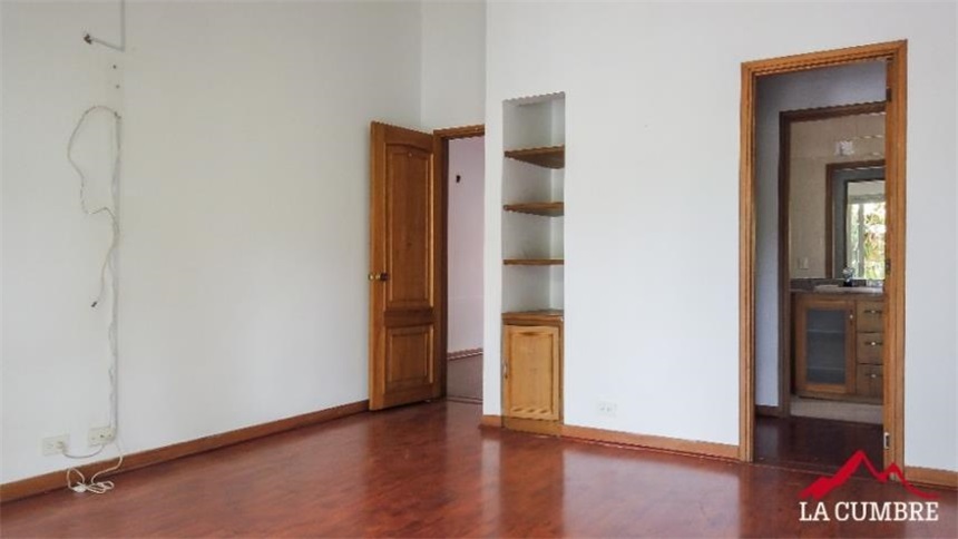 Casa de 3 alcobas en venta en Versalles No.2, Medellín, 400 m² · foto 14 de 22