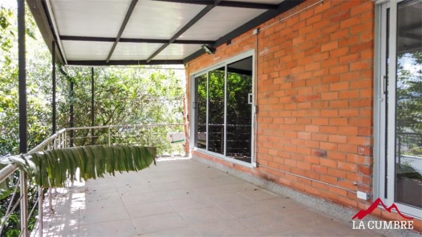Casa de 3 alcobas en venta en Versalles No.2, Medellín, 400 m² · foto 13 de 22