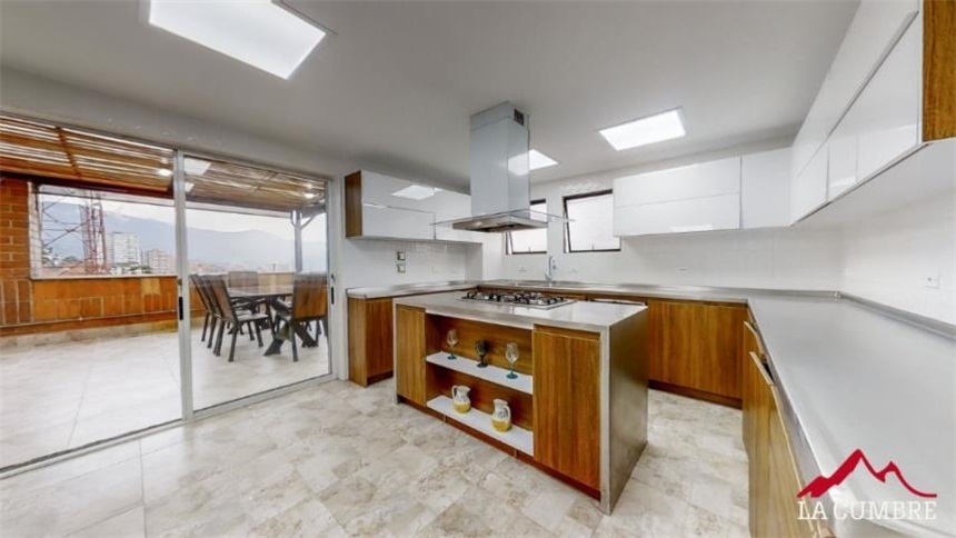 Apartamento de 4 alcobas en venta en Oriente, Medellín, 212 m² · foto 14 de 22
