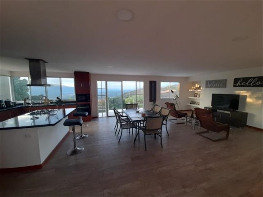 Casa en venta en Ruitoque, Girón, 445 m² · foto 9 de 22
