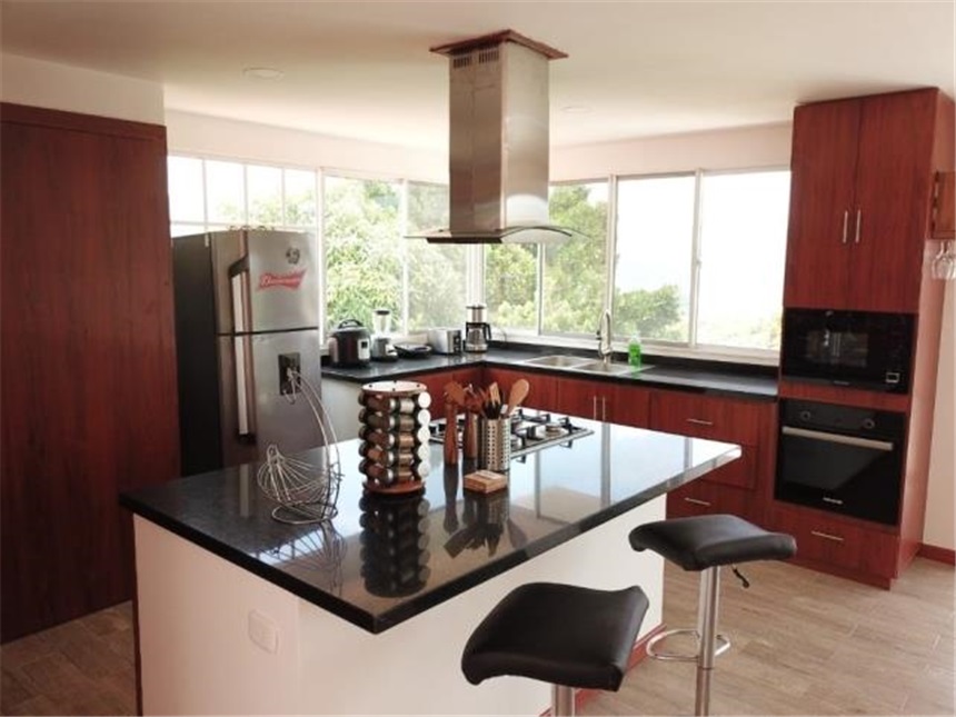Casa en venta en Ruitoque, Girón, 445 m² · foto 4 de 22