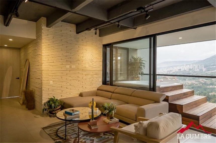 Apartamento de 2 alcobas en venta en Loma De Las Brujas, Envigado, 189 m² · foto 7 de 11