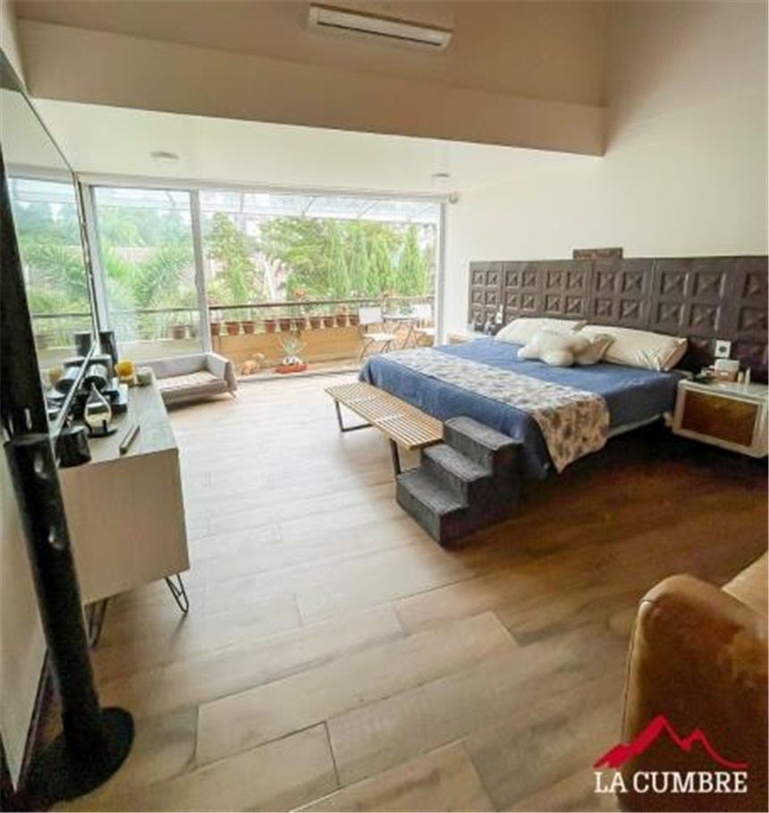 Casa de 3 alcobas en venta en Las Palmas, Medellín, 310 m² · foto 6 de 15