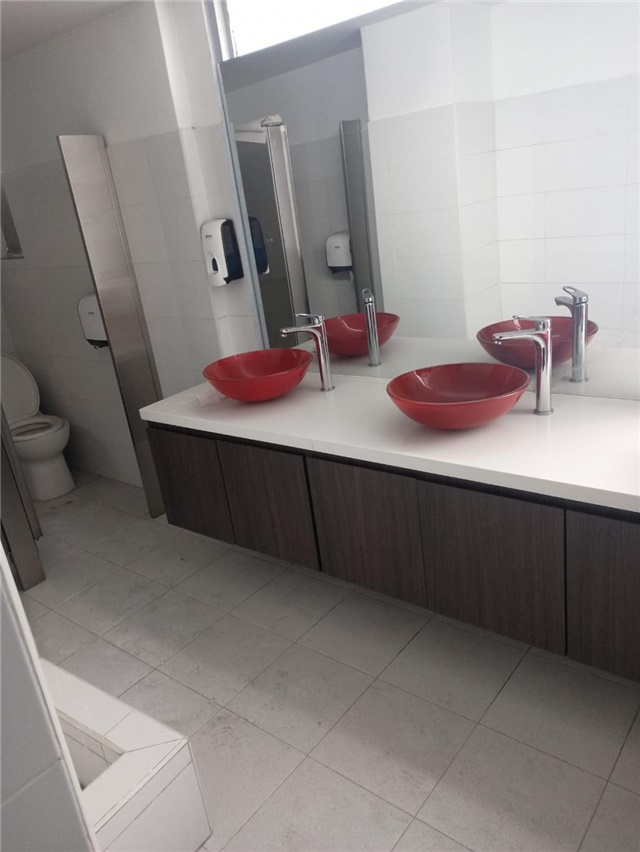 Oficina en Arriendo - Vista 2