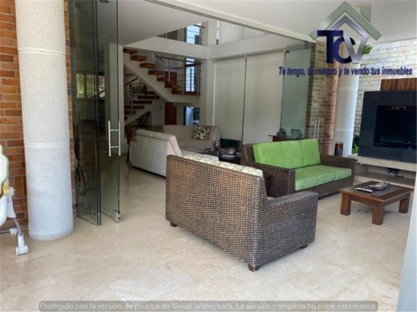 Casa de 5 alcobas en venta en Anillo Vial, Floridablanca, 460 m² · foto 5 de 11