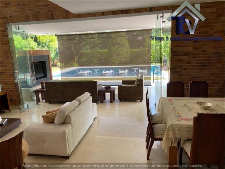 Casa de 5 alcobas en venta en Anillo Vial, Floridablanca, 460 m² · foto 3 de 11