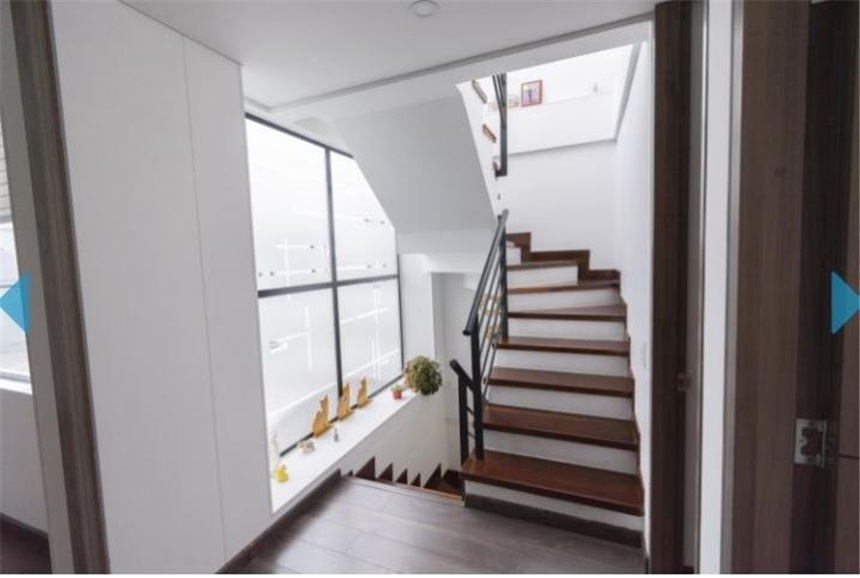 House in Cota - View 5