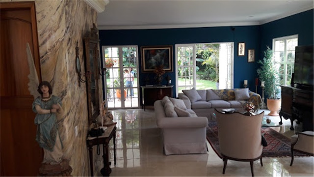 Casa de 3 alcobas en venta en Los Naranjos, Medellín, 450 m² · foto 5 de 19