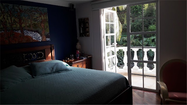 Casa de 3 alcobas en venta en Los Naranjos, Medellín, 450 m² · foto 8 de 19