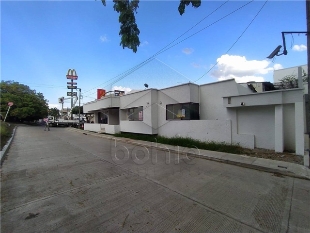 Casa en arriendo en La Castellana, Montería · foto 3 de 24