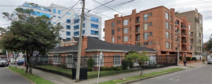 Casa en venta en Santa Barbara, Bogotá · foto 8 de 24