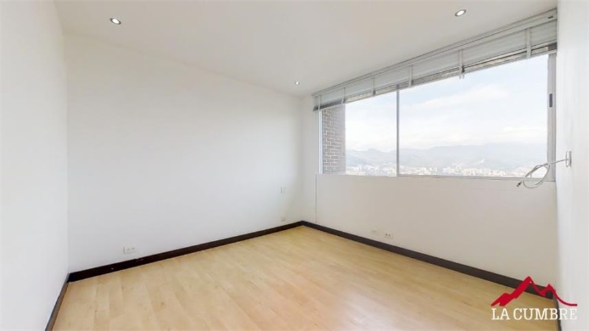 Apartamento de 4 alcobas en arriendo en Castropol, Medellín, 389 m² · foto 11 de 24
