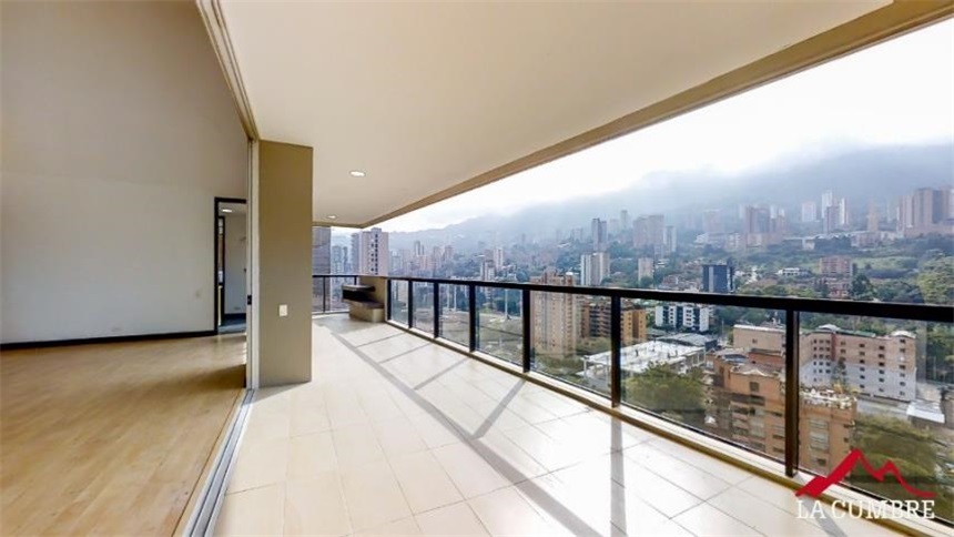 Apartamento de 4 alcobas en arriendo en Castropol, Medellín, 389 m² · foto 4 de 24