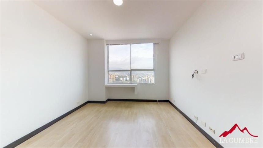 Apartamento de 4 alcobas en arriendo en Castropol, Medellín, 389 m² · foto 10 de 24