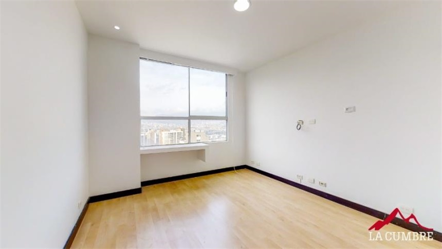 Apartamento de 4 alcobas en arriendo en Castropol, Medellín, 389 m² · foto 8 de 24