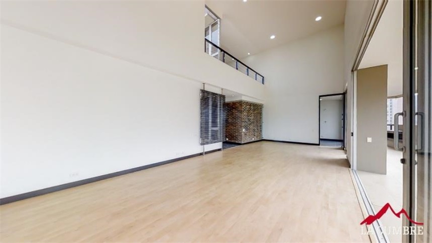 Apartamento de 4 alcobas en arriendo en Castropol, Medellín, 389 m² · foto 3 de 24