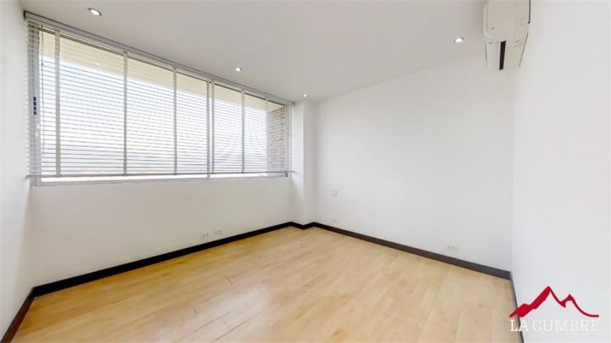 Apartamento de 4 alcobas en arriendo en Castropol, Medellín, 389 m² · foto 15 de 24