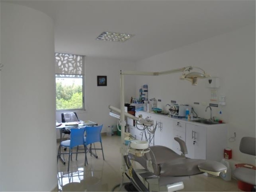 Consultorio en arriendo en Los Alpes, Pereira, 25 m² · foto 3 de 5