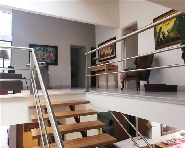 Casa de 5 alcobas en venta en El Tesoro, Medellín, 270 m² · foto 6 de 14